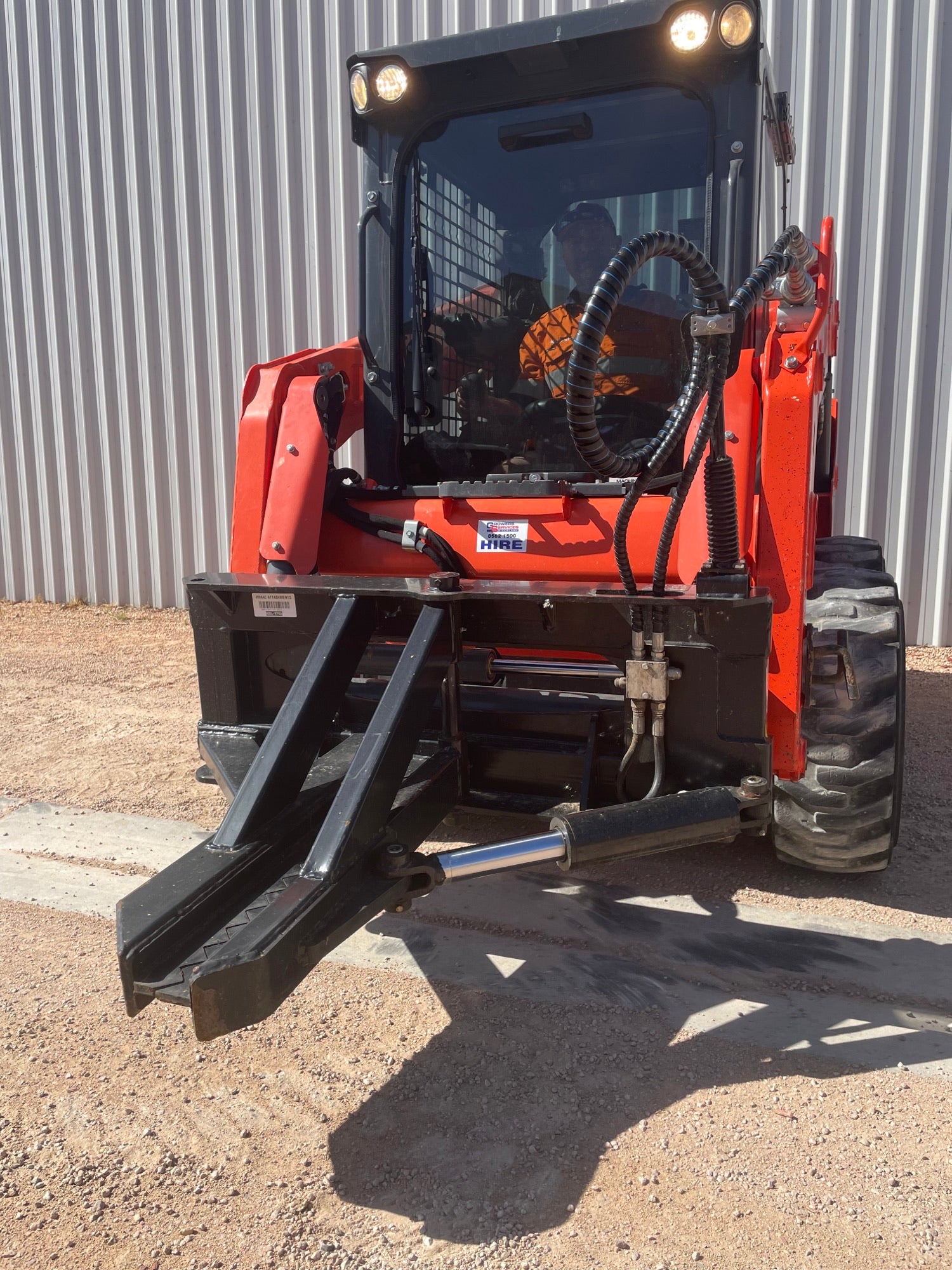 Post Puller can be used to pull vines and shrubs to suit Kubota SSV65 ...